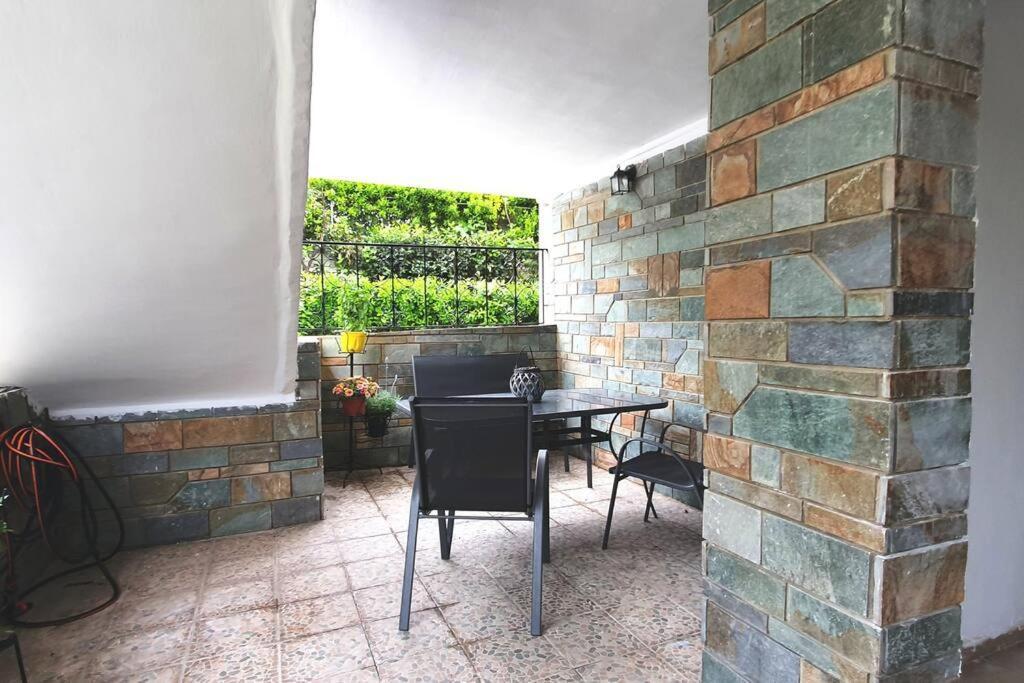 Vacation Studio Oropos Nea Palatia Exterior foto