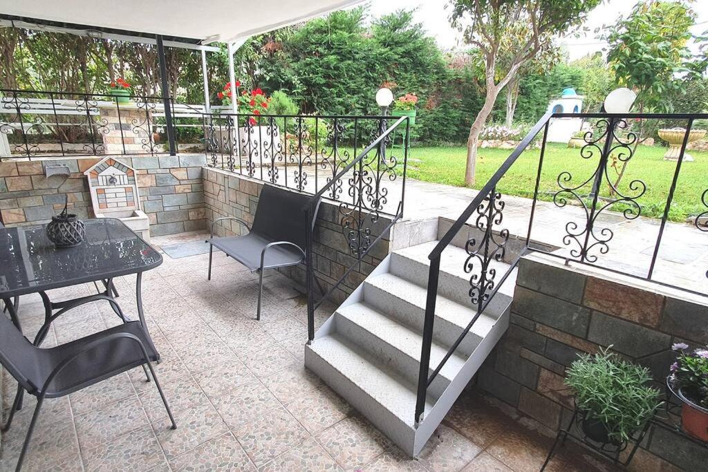 Vacation Studio Oropos Nea Palatia Exterior foto